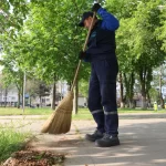 Bursa Osmangazi’nin yeşil alanlarında titiz temizlik