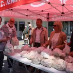 İzmit’te ücretsiz istiridye mantarları dağıtıldı