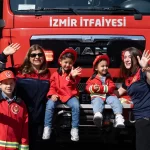 İzmir’de alevlere koşan süper anneler