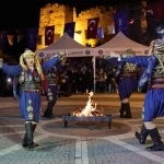 Kütahya Kalesi’nde ‘Dilek Ateşi’ yandı