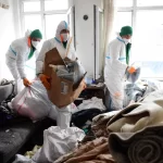 Bursa Osmangazi’den Kayıhan’daki çöp eve müdahale