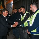 Bornova’da başkanlardan gece baklavalı destek