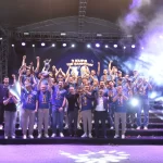 Çayırova’da şampiyon takım, şampiyon taraftarıyla buluştu