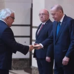 Cumhurbaşkanı Erdoğan’a 5 ülkeden güven mektubu