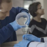 Kocaeli’de gençler ve özel bireylerden sakız kokulu kolonya