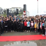 Nilüfer, 23 Nisan’ı Cumhuriyet Meydanı’nda kutladı