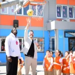 Şampiyon dev adamlar Çayırovalı ilkokul öğrencileriyle buluştu