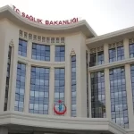 Türkiye’den İran’a 6 tırlık sağlık yardımı