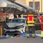 Almanya’da araç yayalara daldı! 2 ölü, çok sayıda yaralı var