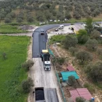 Balıkesir’de yol çalışmalarına devam ediyor