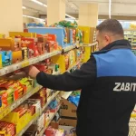 Bursa  İnegöl’de zabıta ekiplerinden bakkal ve marketlere denetim