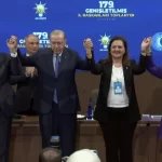 CHP’li iki belediyeden AK Parti’ye katılım… Rozetlerini Erdoğan taktı