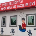 İzmit Belediyesi’nden Robotik Kodlama ve Yazılım Evi