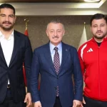 Kocaeli’de Başkan Büyükakın iki önemli ismi ağırladı