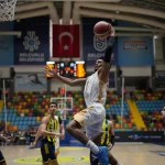 Konya Büyükşehir Play-Off’a galibiyetle başladı