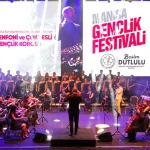 Manisa Gençlik Festivali’nde unutulmaz konser